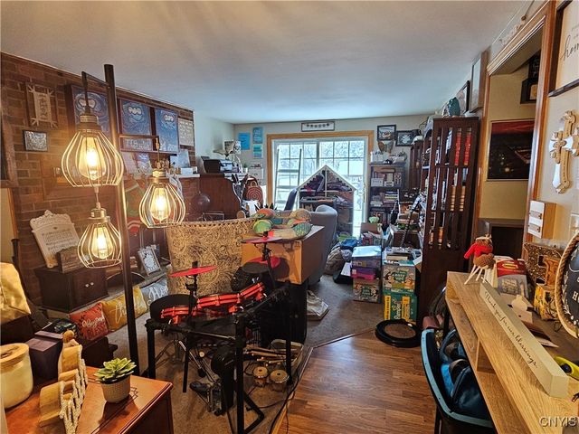 315 Herman Drive, Clay, NY 13212