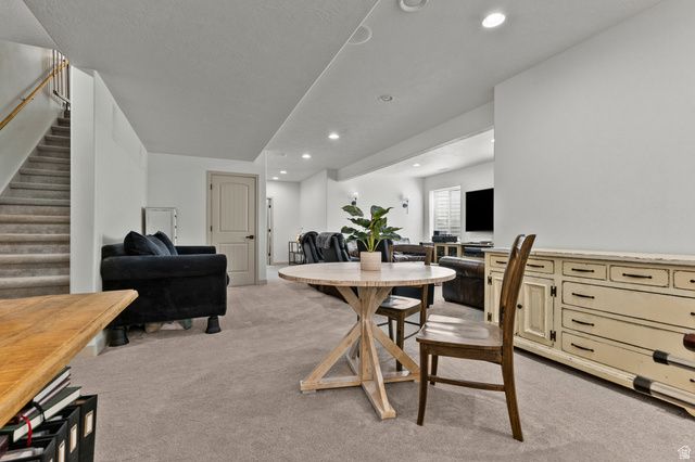 565 THRESHING CT, Kaysville, UT 84037