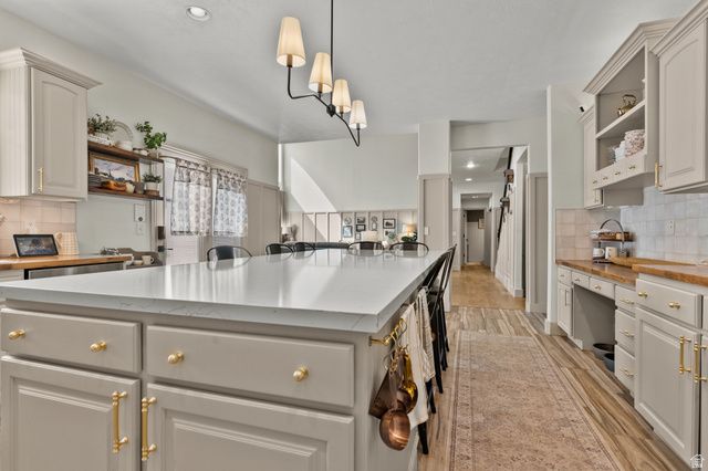 565 THRESHING CT, Kaysville, UT 84037