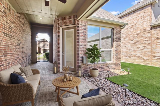 8931 Leaning Hollow Lane, Spring, TX 77379