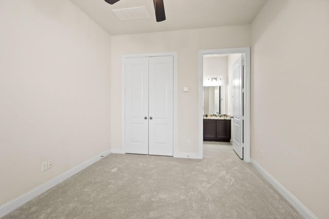 8931 Leaning Hollow Lane, Spring, TX 77379