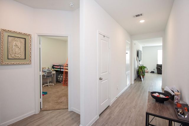 338 Paso Fino Drive, Alvin, TX 77511