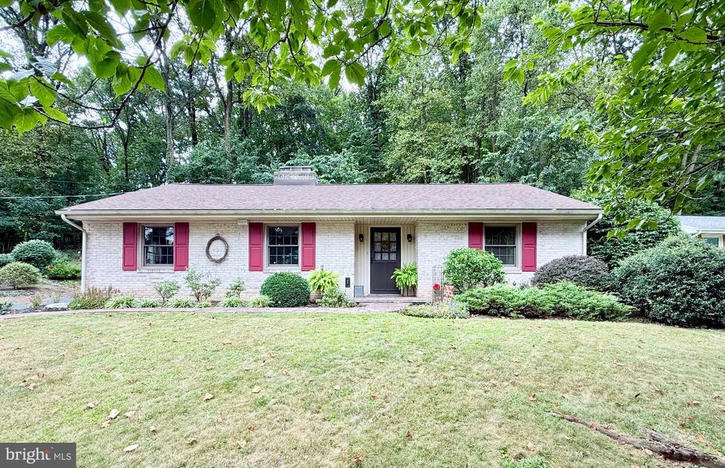 60 S HILLS DR, Hershey, PA 17033