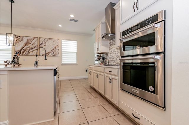 3080 CRISPIN CIRCLE, Harmony, FL 34773