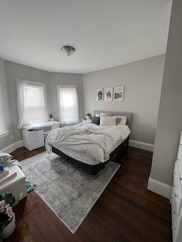 209 East Cottage 1, Boston, MA 02125