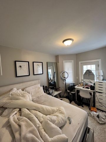 209 East Cottage 1, Boston, MA 02125