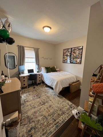 209 East Cottage 1, Boston, MA 02125