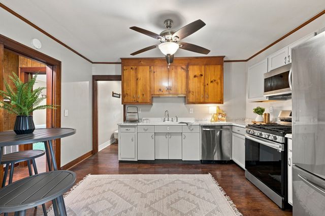 119 Poplar St, Dickson, TN 37055
