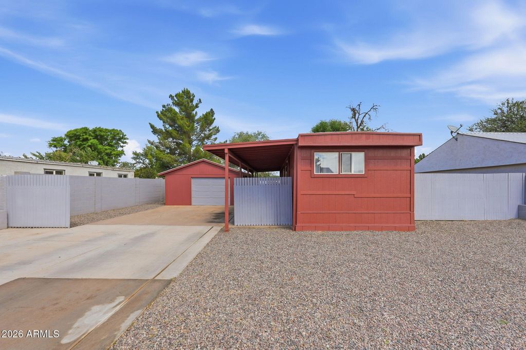 544 E LYNWOOD Street, Mesa, AZ 85203 — exterior