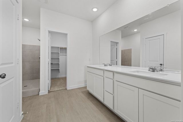 1935 Longspur Cv, New Braunfels, TX 78130