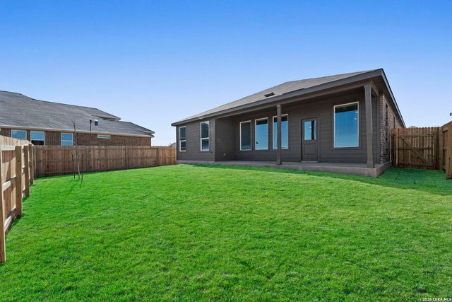 1935 Longspur Cv, New Braunfels, TX 78130