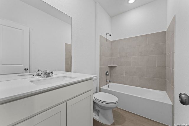 1935 Longspur Cv, New Braunfels, TX 78130