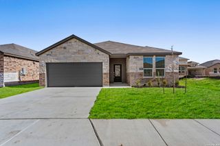 1935 Longspur Cv, New Braunfels, TX 78130