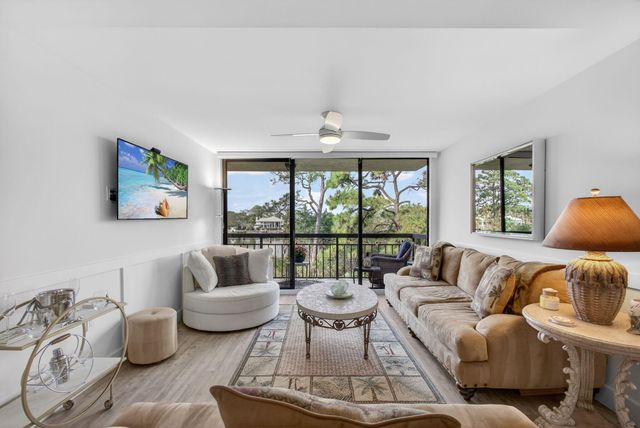 1901 MARINA ISLE Way 304, Jupiter, FL 33477