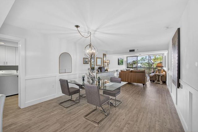 1901 MARINA ISLE Way 304, Jupiter, FL 33477