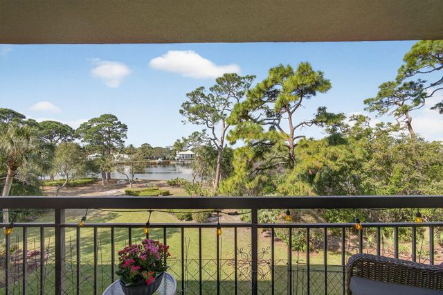 1901 MARINA ISLE Way 304, Jupiter, FL 33477