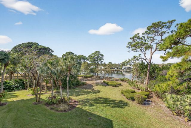 1901 MARINA ISLE Way 304, Jupiter, FL 33477
