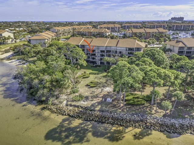 1901 MARINA ISLE Way 304, Jupiter, FL 33477