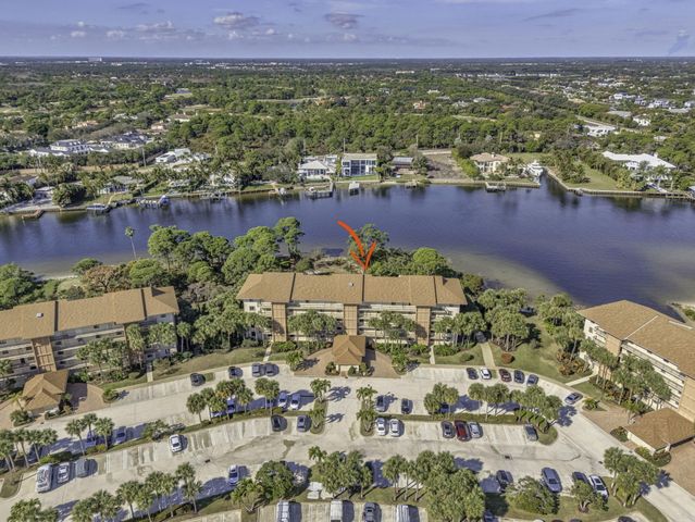 1901 MARINA ISLE Way 304, Jupiter, FL 33477