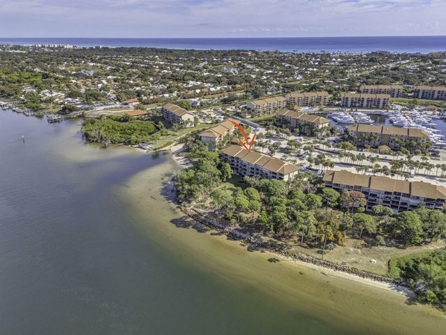 1901 MARINA ISLE Way 304, Jupiter, FL 33477