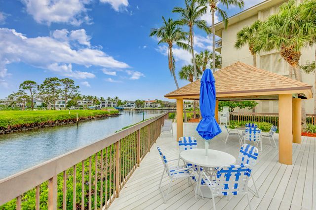 1901 MARINA ISLE Way 304, Jupiter, FL 33477