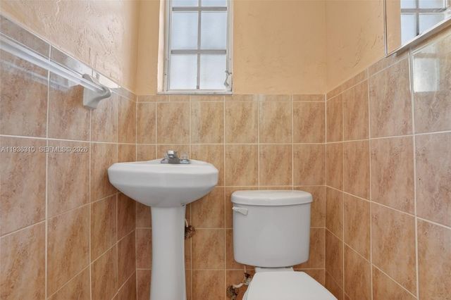 1633 SW 30th Ave, Miami, FL 33145