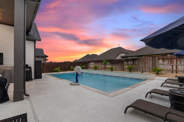 323 Blue River Trail, Rosenberg, TX 77471