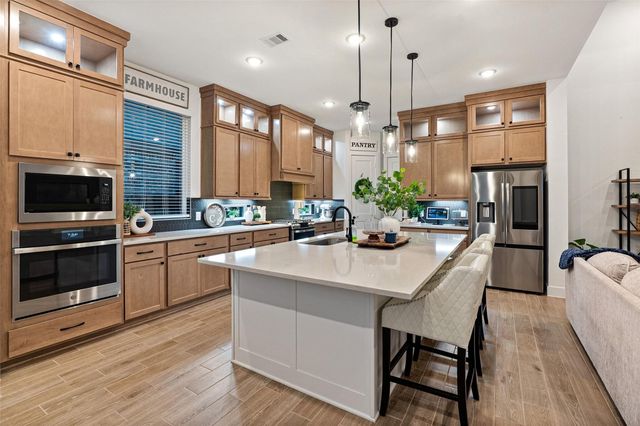 323 Blue River Trail, Rosenberg, TX 77471
