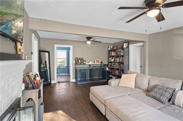 2804 NE Parvin Road, Kansas City, MO 64117