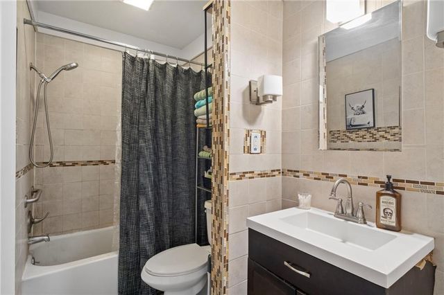 2804 NE Parvin Road, Kansas City, MO 64117