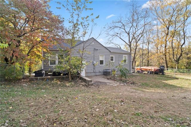 2804 NE Parvin Road, Kansas City, MO 64117