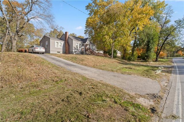 2804 NE Parvin Road, Kansas City, MO 64117