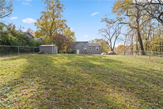 2804 NE Parvin Road, Kansas City, MO 64117