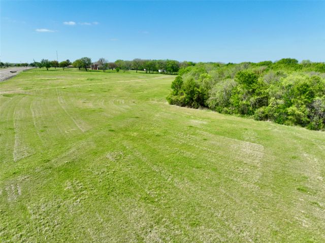 6239 Fm 879, Ennis, TX 75119