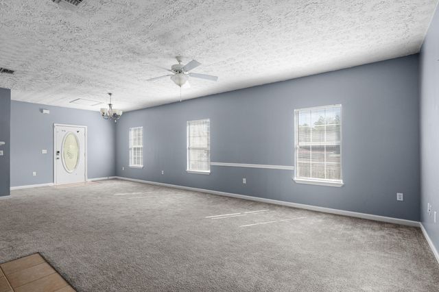 2496 S Lakeview Drive, Crestview, FL 32536