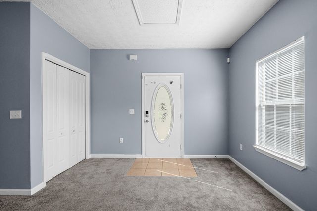 2496 S Lakeview Drive, Crestview, FL 32536