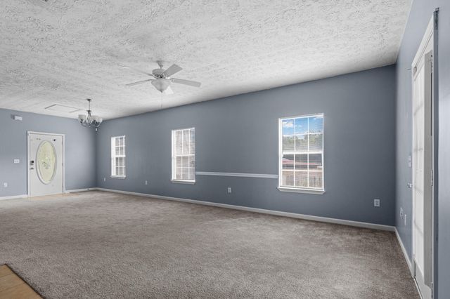 2496 S Lakeview Drive, Crestview, FL 32536