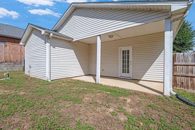 2496 S Lakeview Drive, Crestview, FL 32536