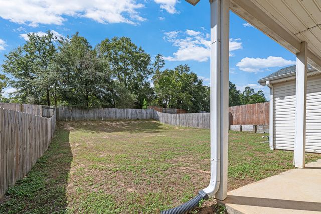 2496 S Lakeview Drive, Crestview, FL 32536