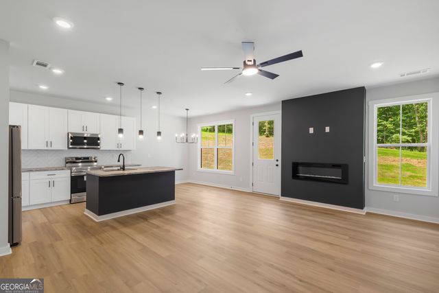 111 Oakwood Drive, Cedartown, GA 30125