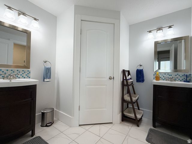 1113 W FAWN DR, Pleasant View, UT 84414