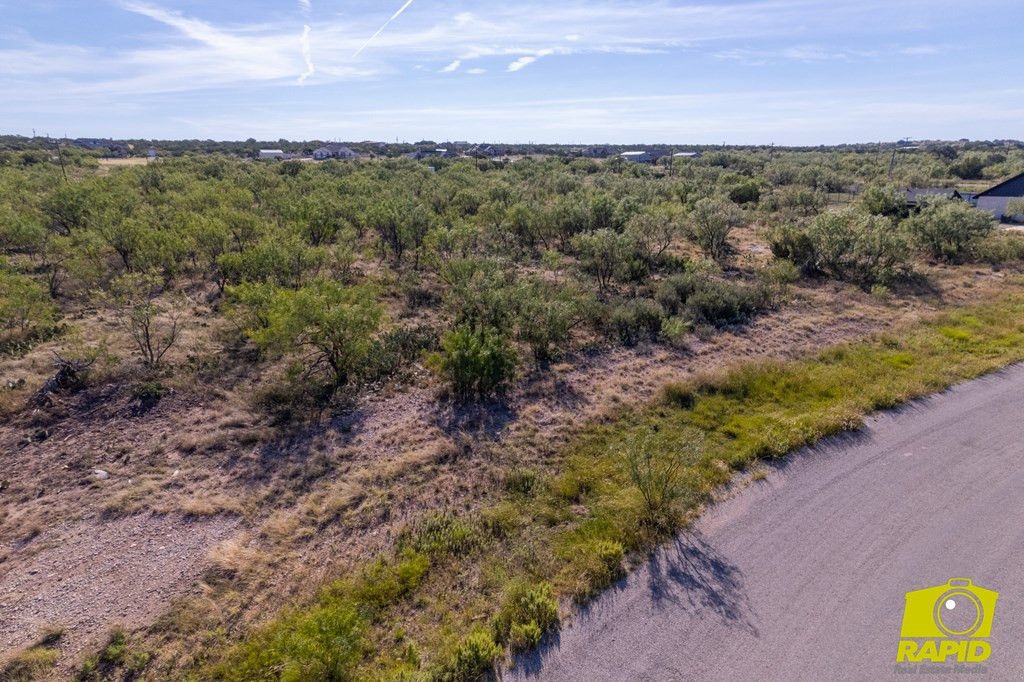Image 10 of property listing at 16914 Riata Trail, Christoval, TX 76935