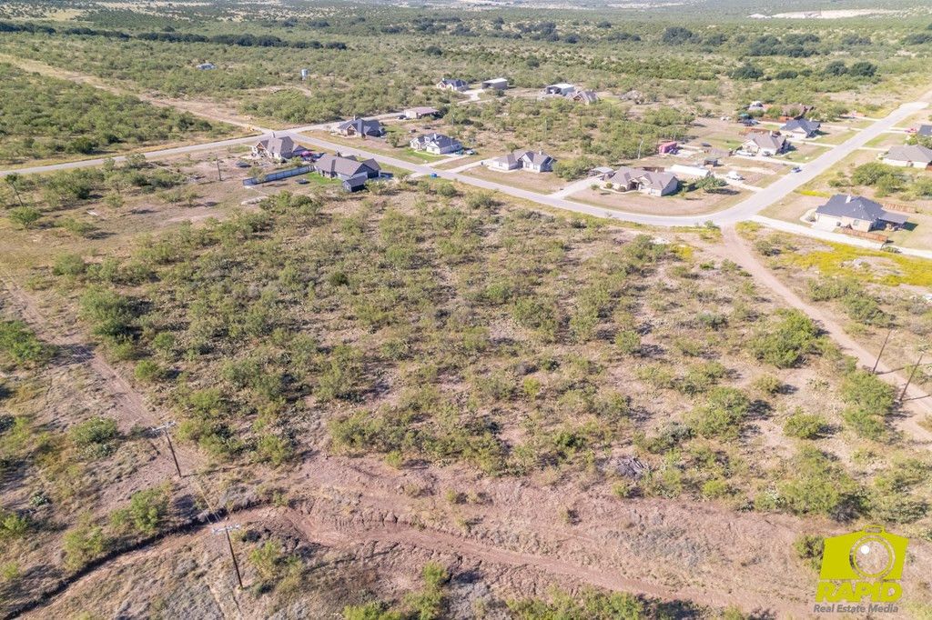 Image 4 of property listing at 16914 Riata Trail, Christoval, TX 76935