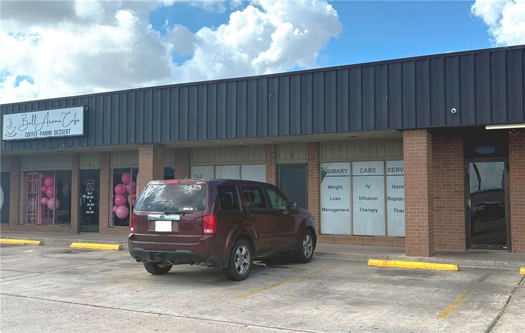 5230 Kostoryz Road 2, Corpus Christi, TX 78415 — exterior