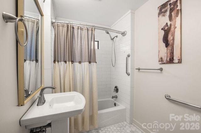 1 Orchid Lane, Asheville, NC 28803
