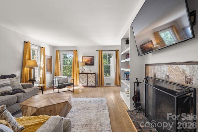1 Orchid Lane, Asheville, NC 28803