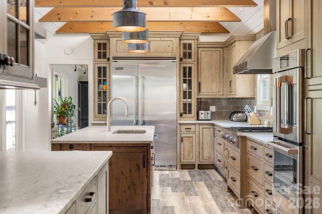 1 Orchid Lane, Asheville, NC 28803
