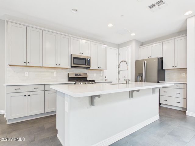 7001 E PORTLAND Street, Scottsdale, AZ 85257