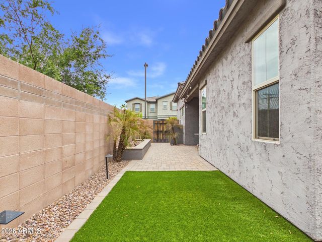 7001 E PORTLAND Street, Scottsdale, AZ 85257