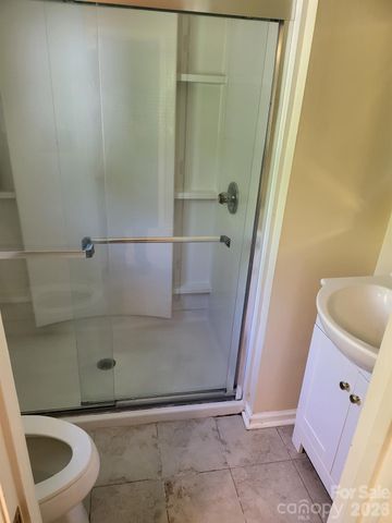 1022 Balsam Terrace, Charlotte, NC 28214